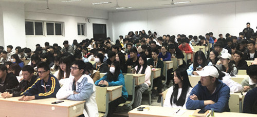 成人抖音
心理中心开展2020级心理骨干培训活动