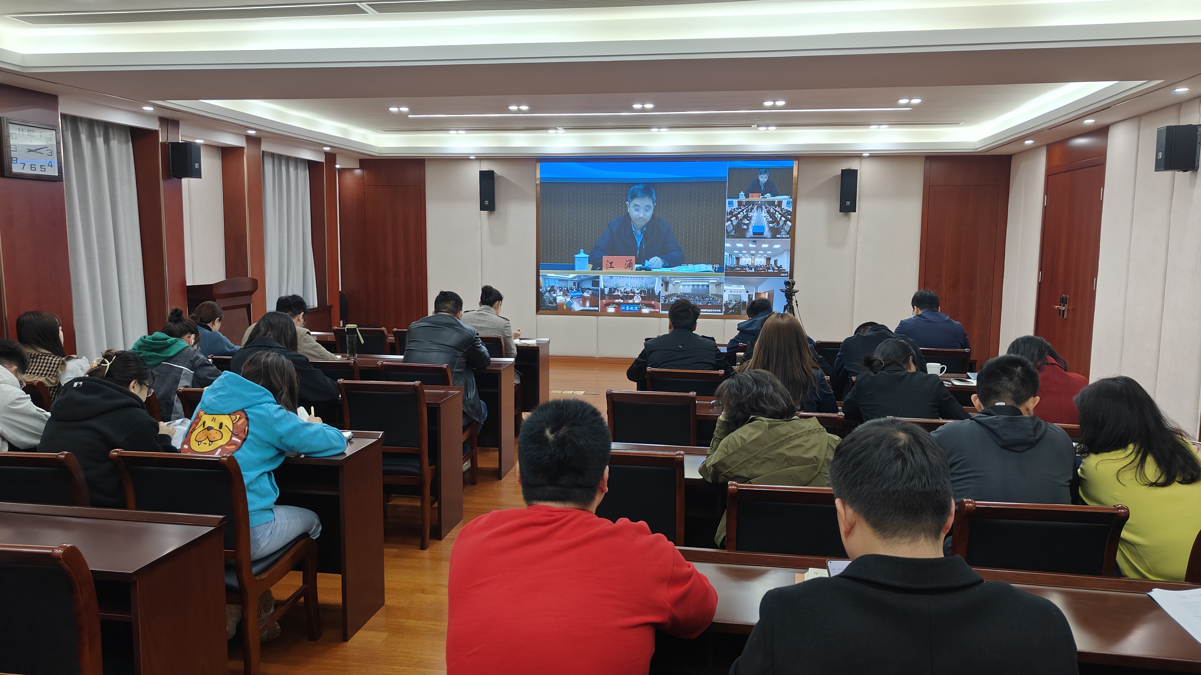 成人抖音
组织参加2023届全省普通高校毕业生就业创业工作推进视频会