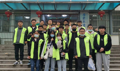 志愿服务1_副本.jpg 志愿服务1_副本.jpg