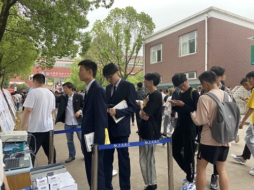 2A976031FC6CBFDF68F4D744B7E6353D.jpg 2A976031FC6CBFDF68F4D744B7E6353D.jpg