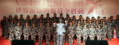 机电工程系代表队表演中 拷贝.jpg